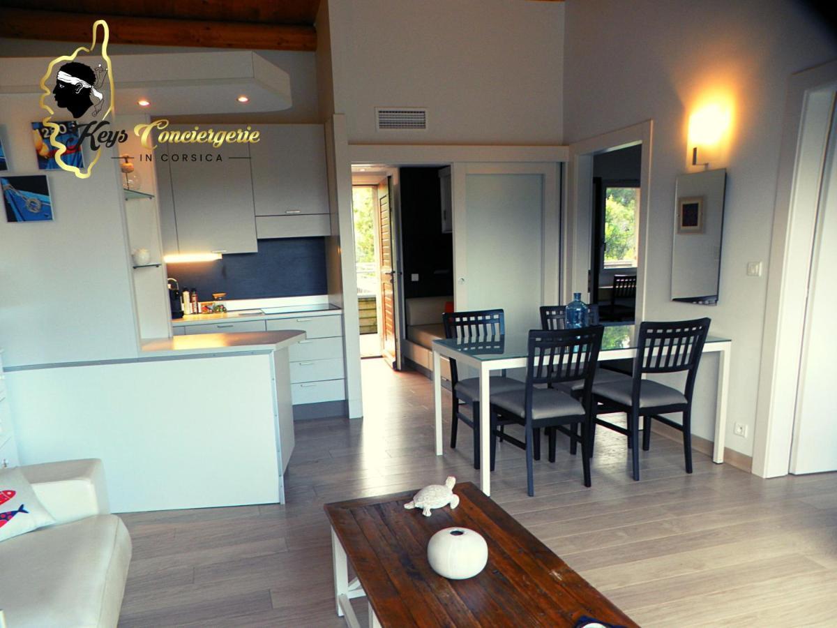 Résidence Cala Sultana 4 pers avec Piscine CHAUFEE- accès privé à la Plage de SANTA GIULIA Porto-Vecchio (Corsica) Exterior foto